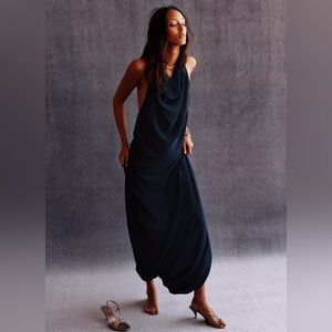 Zara  LIMITED EDITION HALTER DRESS WITH VOLUMINOUS HEM Dress XS Brand New